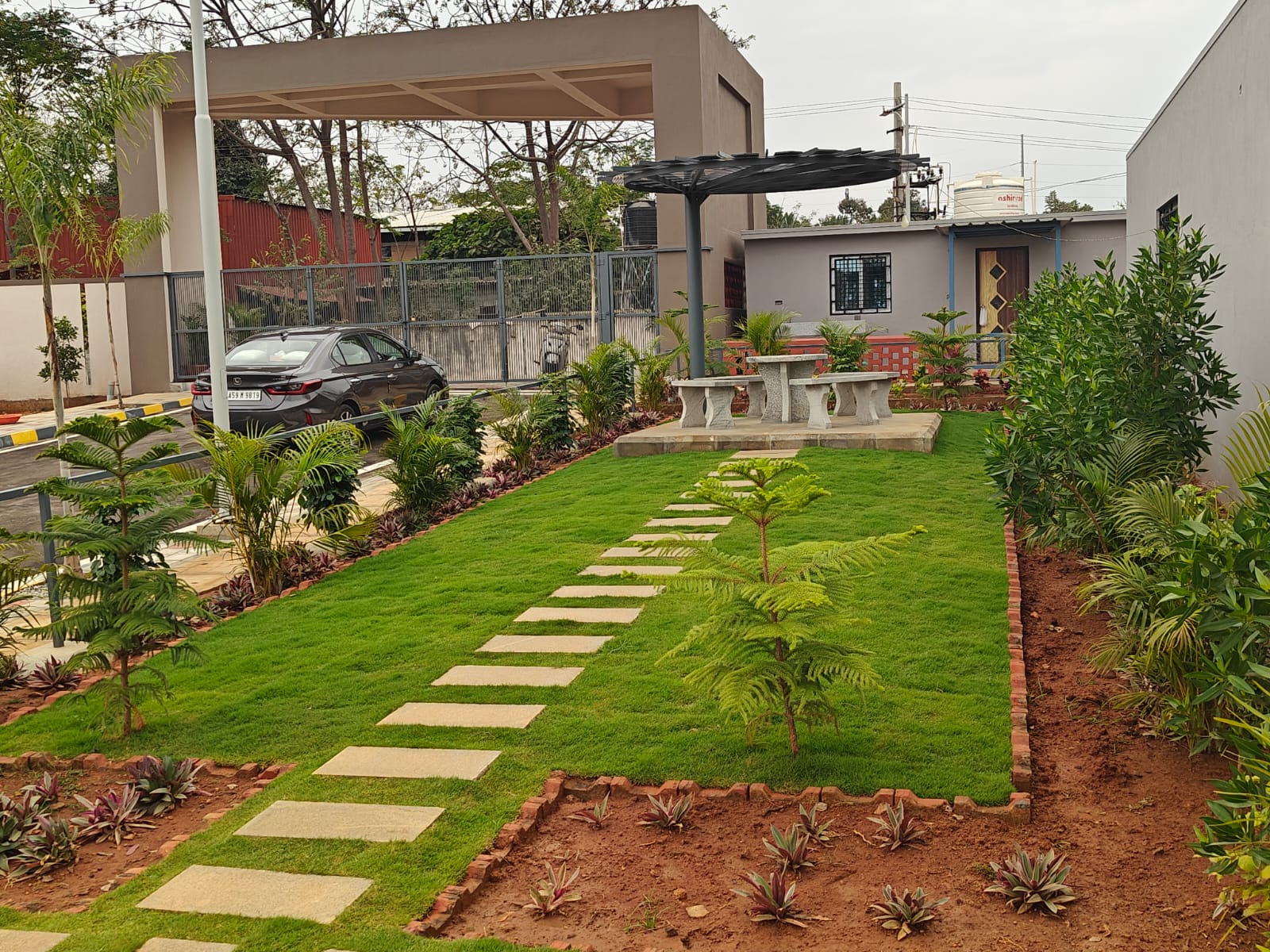 Villa garden